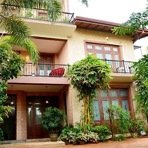 Хостел Colombo Mount 